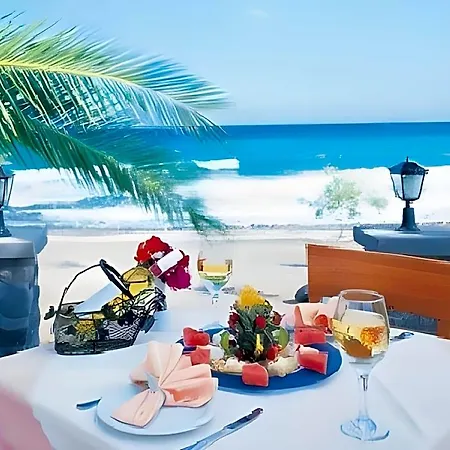 Mediterranean Palace 4*