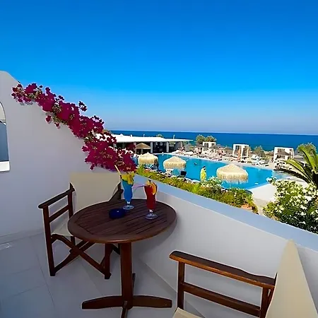 Hotel Mediterranean Palace 4*